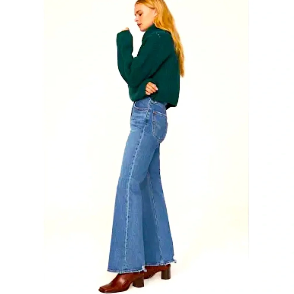 LEVI’S  70’s Super High Flare Jeans - Picture 3 of 10